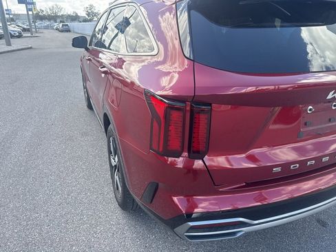 Used 2022 Kia Sorento S image 7