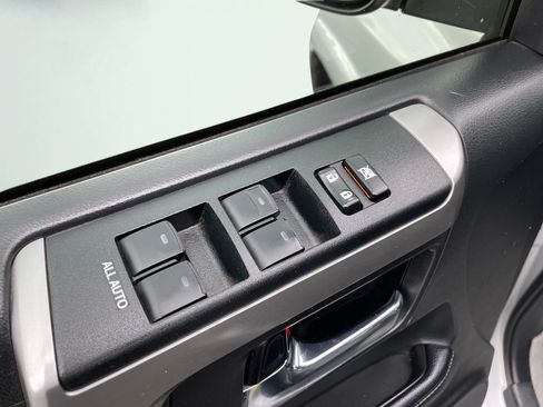 Certified 2020 Toyota 4Runner SR5 Premium AWD/4WD image 11