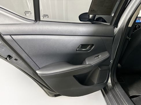 Used 2025 Nissan Sentra S image 25