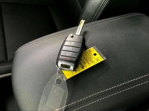 Used 2020 Kia Sportage S w/ S Sunroof Package AWD/4WD image 10