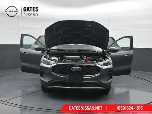 Used 2025 Ford Escape ST-Line AWD/4WD image 57