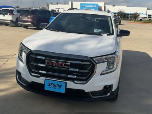 Used 2022 GMC Terrain AT4 w/ Infotainment Package II AWD/4WD image 3