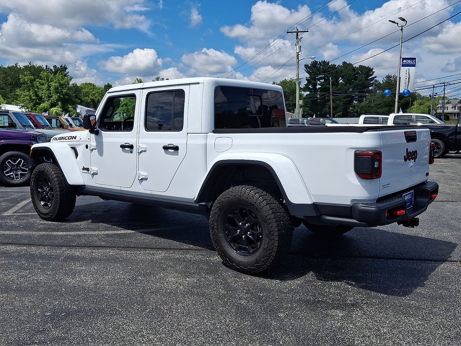 Used 2020 Jeep Gladiator Rubicon AWD/4WD image 4
