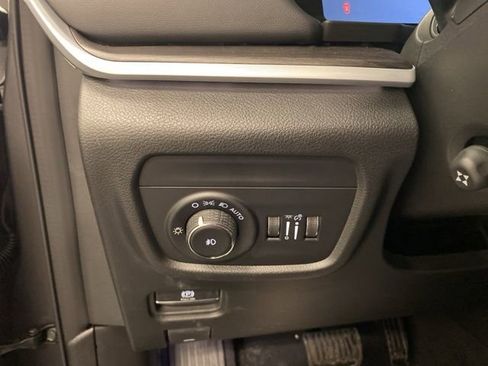 New 2026 Jeep Grand Cherokee L Limited image 22