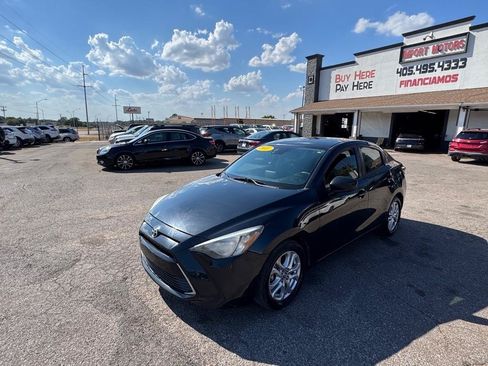 Used 2017 Toyota Yaris iA FWD image 1