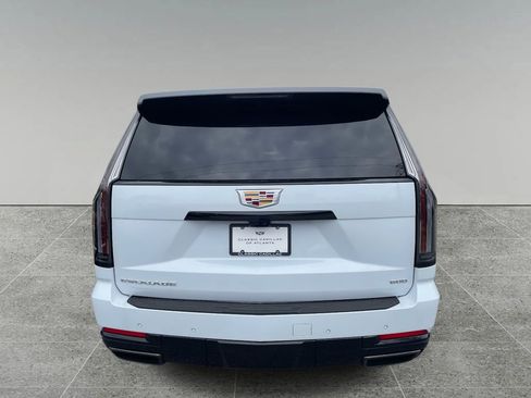 New 2026 Cadillac Escalade ESV Sport w/ Touring Package image 4