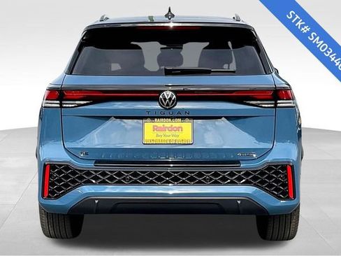 New 2025 Volkswagen Tiguan SE R-Line image 4