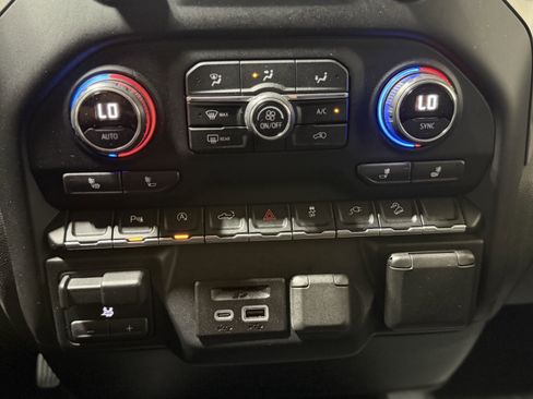 Used 2019 Chevrolet Silverado 1500 LT w/ All-Star Edition image 20