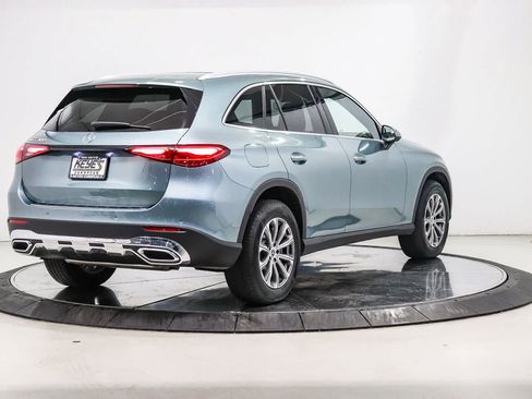 Used 2026 Mercedes-Benz GLC 300 image 4