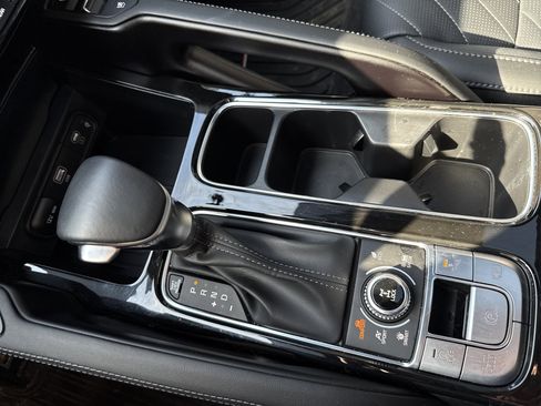 Used 2024 Kia Telluride SX Prestige X-Line image 24