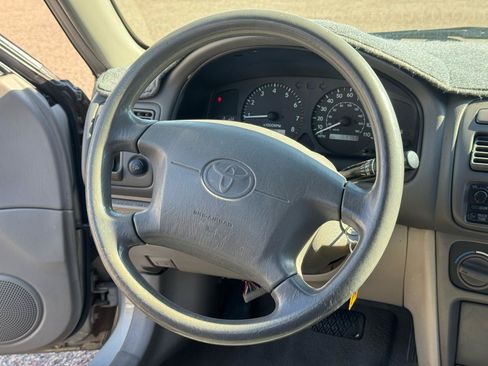 Used 2002 Toyota Corolla CE FWD image 33