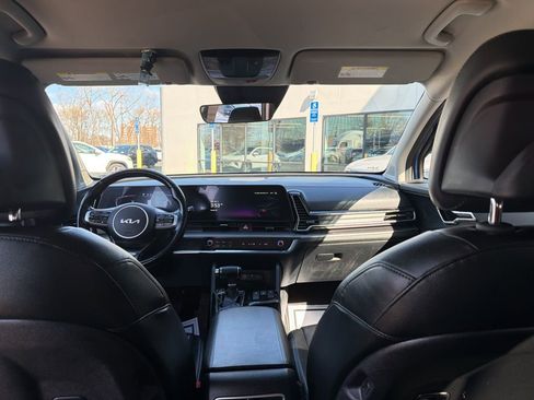 Used 2023 Kia Sportage EX image 22