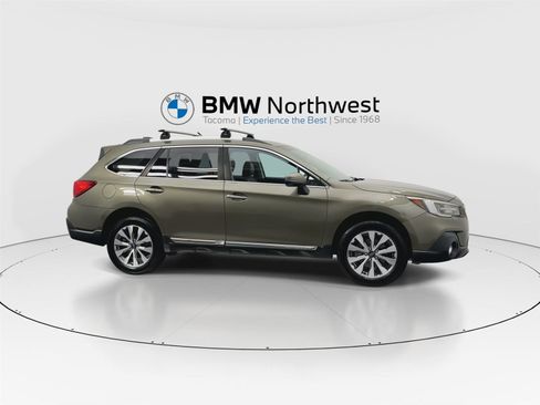 Used 2019 Subaru Outback 3.6R Touring w/ Popular Package #3A image 5
