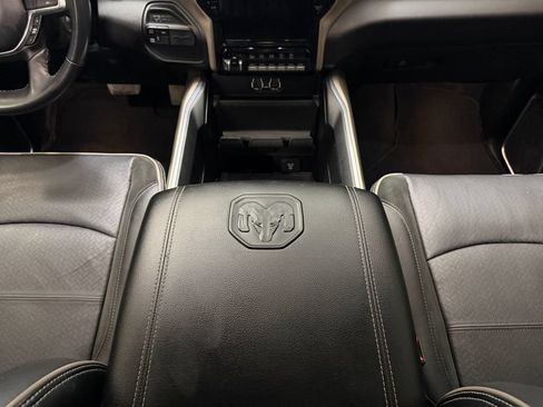 Used 2023 RAM 3500 Laramie AWD/4WD image 15