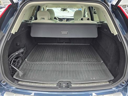 Certified 2024 Volvo XC60 T8 Plus w/ Protection Package Premier AWD/4WD image 14