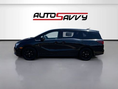 Used 2024 Honda Odyssey Sport image 4