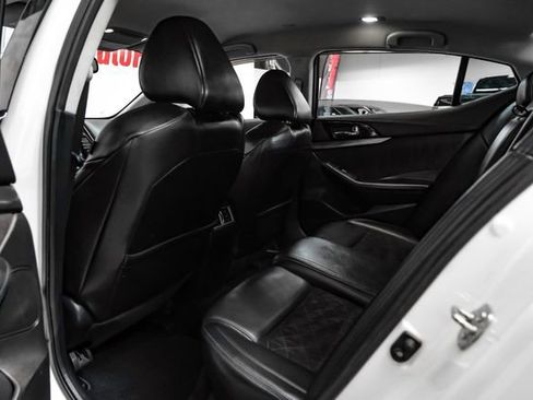 Used 2016 Nissan Maxima SR image 37