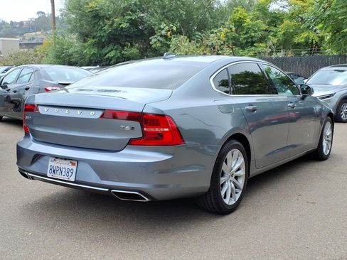 Used 2018 Volvo S90 T6 Momentum w/ Convenience Package AWD/4WD image 4