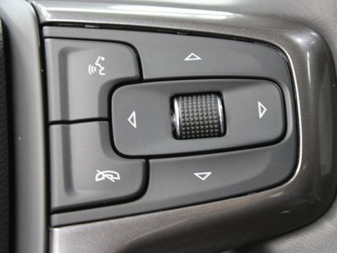 Used 2024 Chevrolet Silverado 1500 ZR2 image 60