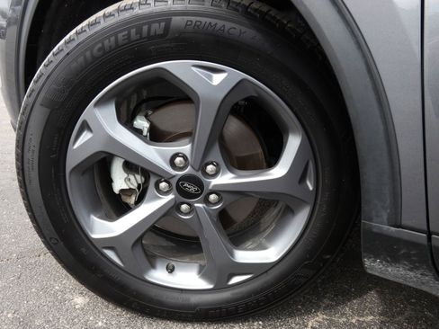 Used 2025 Ford Escape ST-Line image 32