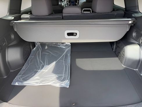 Certified 2025 Subaru Forester Premium AWD/4WD image 17
