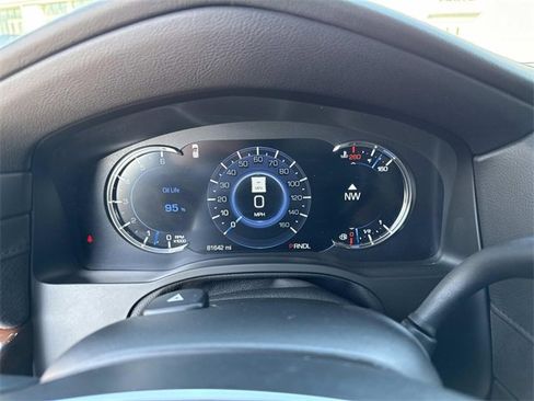 Used 2020 Cadillac Escalade Luxury image 26