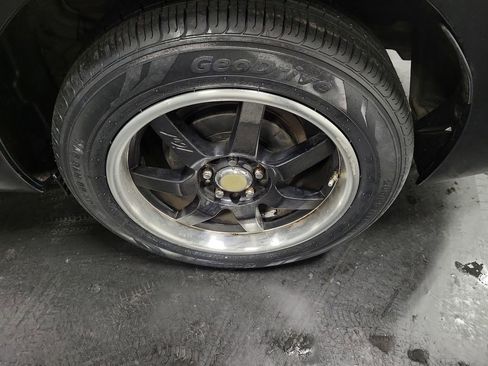 Used 2019 Toyota Corolla LE image 10