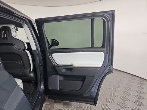 Used 2025 Rivian R1S Adventure image 19