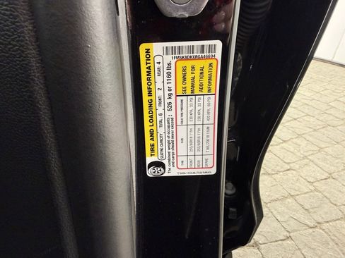 Used 2024 Ford Explorer XLT w/ Class IV Trailer Tow Package image 22