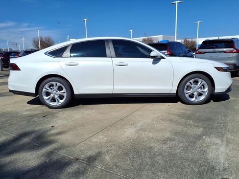 Used 2026 Honda Accord LX image 14