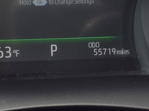 Certified 2021 Toyota Camry XLE image 6