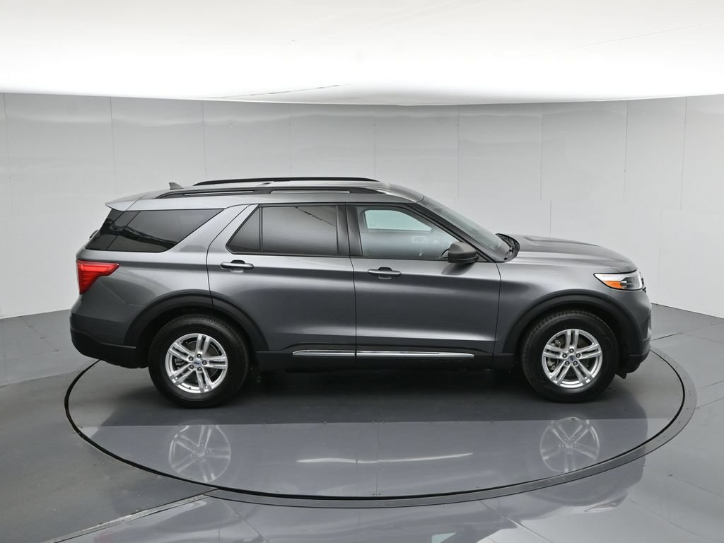 Used 2023 Ford Explorer XLT RWD image 41
