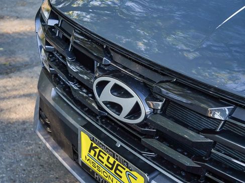 New 2026 Hyundai Tucson SE image 9