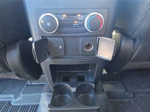 Used 2022 Ford Explorer XLT w/ Equipment Group 202A image 26