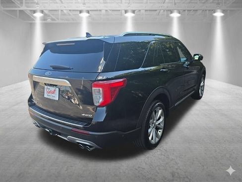 Used 2021 Ford Explorer Platinum w/ Equipment Group 601A AWD/4WD image 3