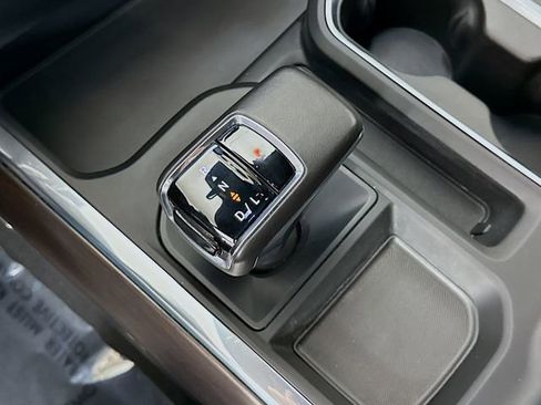 Used 2022 GMC Sierra 1500 SLT w/ SLT Premium Plus Package image 19