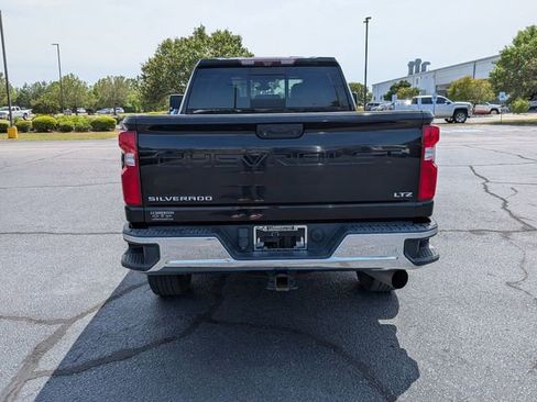 Used 2020 Chevrolet Silverado 2500 LTZ w/ LTZ Plus Package AWD/4WD image 4