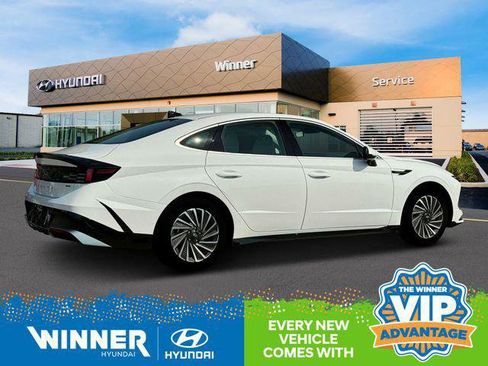 New 2025 Hyundai Sonata SEL image 9