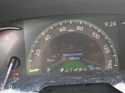 Used 2024 Toyota RAV4 LE FWD image 19