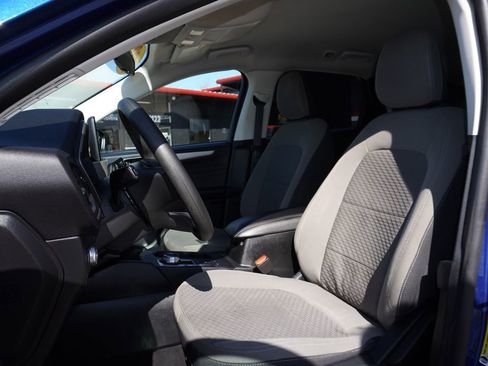 Used 2022 Ford Escape SE image 23