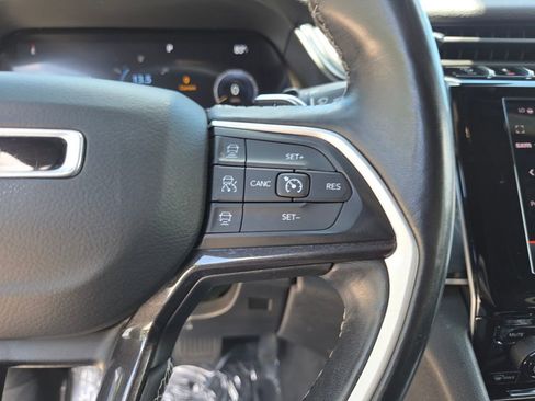 Used 2021 Jeep Grand Cherokee L Laredo AWD/4WD image 35