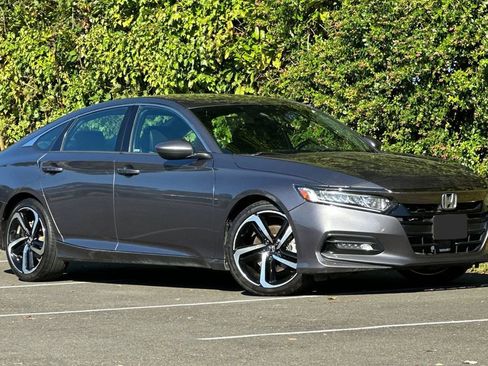 Used 2019 Honda Accord Sport image 1