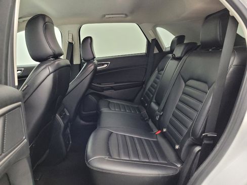 Used 2023 Ford Edge SEL image 18