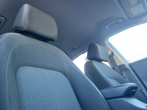 Used 2022 Hyundai Kona SEL image 19