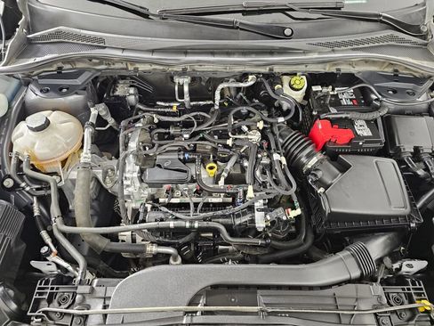 Used 2022 Ford Escape SE w/ SE Sport Appearance Package image 9