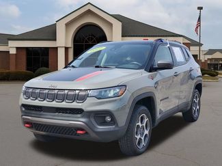 Used 2022 Jeep Compass Trailhawk w/ Sun and Sound Group AWD/4WD video 2