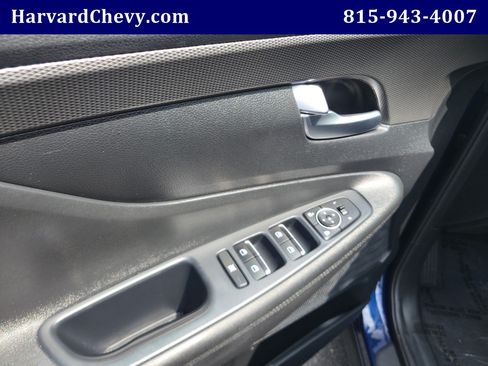 Used 2020 Hyundai Santa Fe SE FWD image 35