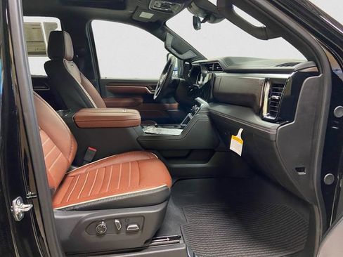 New 2026 GMC Sierra 2500 Denali Ultimate image 16
