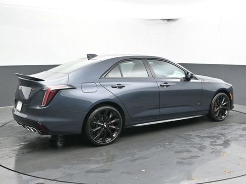 New 2025 Cadillac CT4 V w/ Super Cruise Package image 10