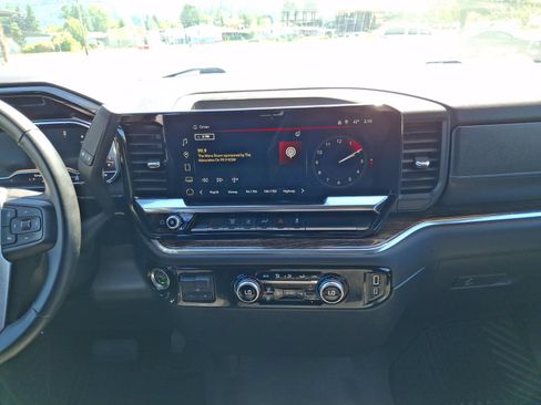 Used 2024 GMC Sierra 3500 SLE w/ SLE Convenience Package AWD/4WD image 13